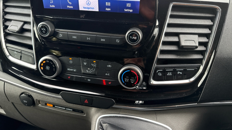 Ford Tourneo Custom Transit Custom Tourneo L2 Diesel Fwd 2.0 EcoBlue Hybrid 130ps L/R 8 Seater Titanium